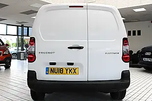 Used 2018 Peugeot Partner Professional White - Interior and Exterior details 17