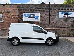 Used 2018 Peugeot Partner Professional White - Interior and Exterior details 15