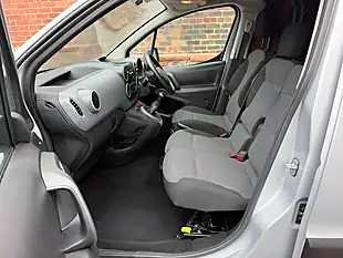 Used 2018 Peugeot Partner Se L1 Silver - Interior and Exterior details 10