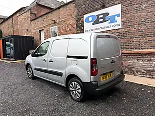 Used 2018 Peugeot Partner Se L1 Silver - Interior and Exterior details 6