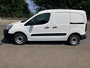 Used 2018 Peugeot Partner Se L1 White - Interior and Exterior details 6