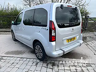 Used 2018 Peugeot Partner Tepee Active Silver - Interior and Exterior details 5