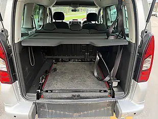 Used 2018 Peugeot Partner Tepee Active Silver - Interior and Exterior details 7