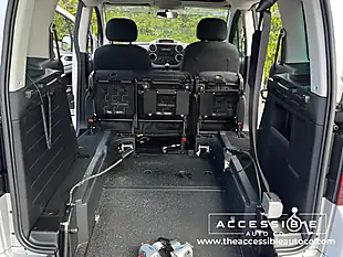 Used 2018 Peugeot Partner Tepee Active Silver - Interior and Exterior details 13