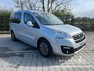 Used 2018 Peugeot Partner Tepee Active Silver - Interior and Exterior details 2