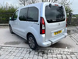 Used 2018 Peugeot Partner Tepee Active Silver - Interior and Exterior details 5