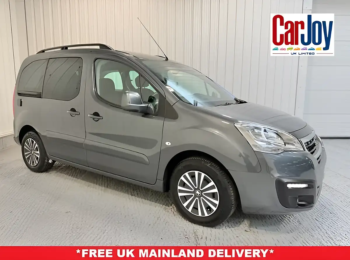 Used 2018 Peugeot Partner Tepee Allure Shark Grey - Front View