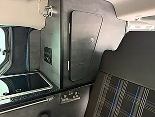 Used 2018 Peugeot Partner Tepee Allure Shark Grey - Interior and Exterior details 12