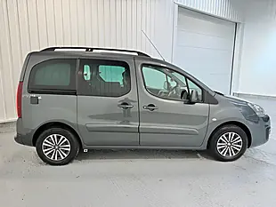 Used 2018 Peugeot Partner Tepee Allure Shark Grey - Interior and Exterior details 5