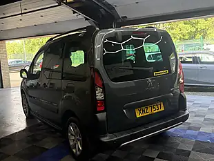 Used 2018 Peugeot Partner Tepee Outdoor Grey - Interior and Exterior details 6