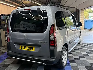 Used 2018 Peugeot Partner Tepee Outdoor Grey - Interior and Exterior details 5