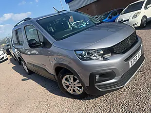 Used 2018 Peugeot Rifter GT Line Grey - Interior and Exterior details 12