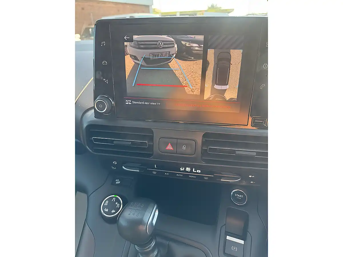 Used 2018 Peugeot Rifter GT Line Grey - Interior and Exterior details 19