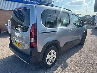 Used 2018 Peugeot Rifter GT Line Grey - Interior and Exterior details 3