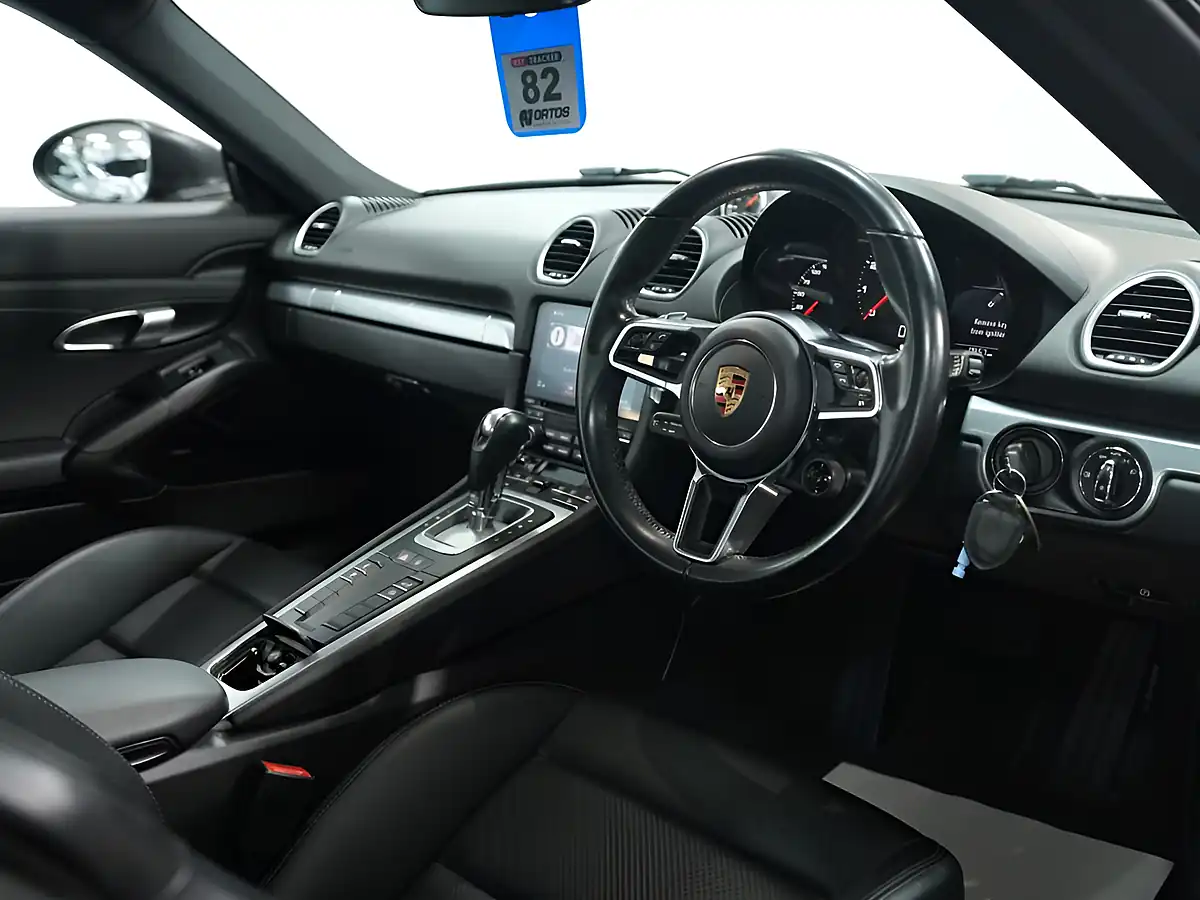 Used 2018 Porsche 718 Cayman Coupe Black - Interior and Exterior details 12