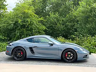 Used 2018 Porsche 718 Cayman Gts Blue - Interior and Exterior details 17