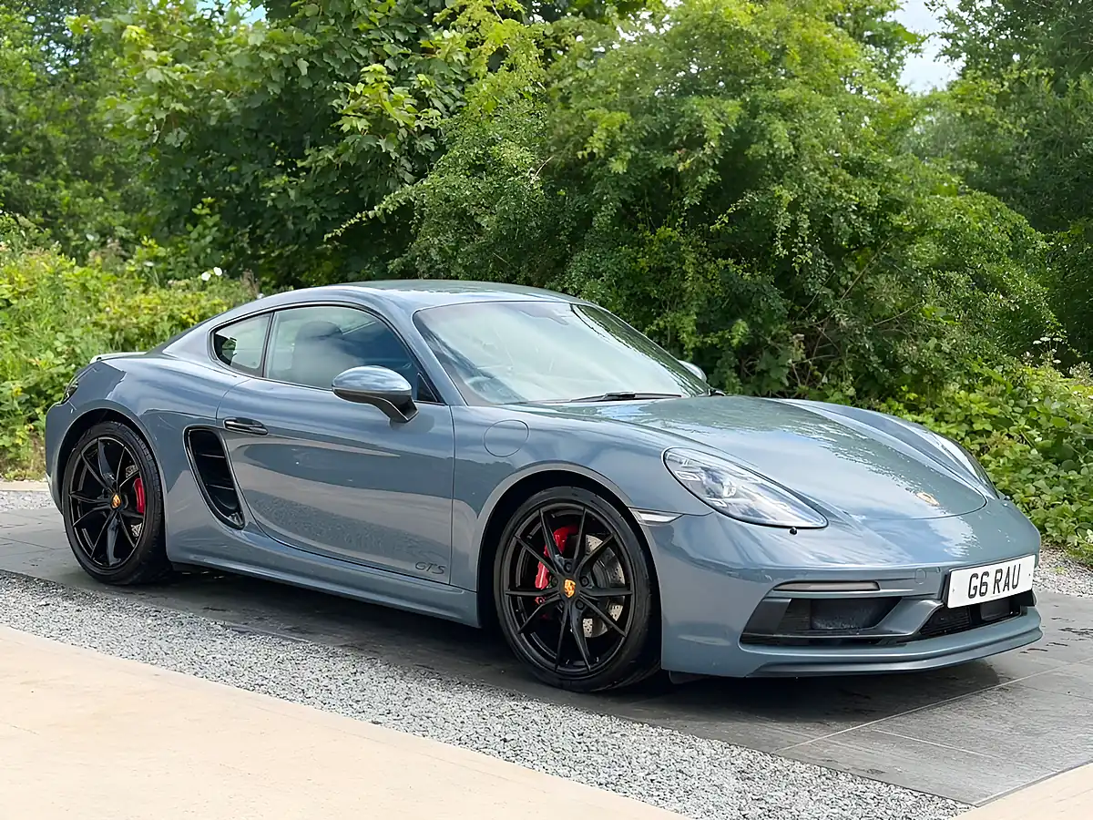 Used 2018 Porsche 718 Cayman Gts Blue - Interior and Exterior details 5