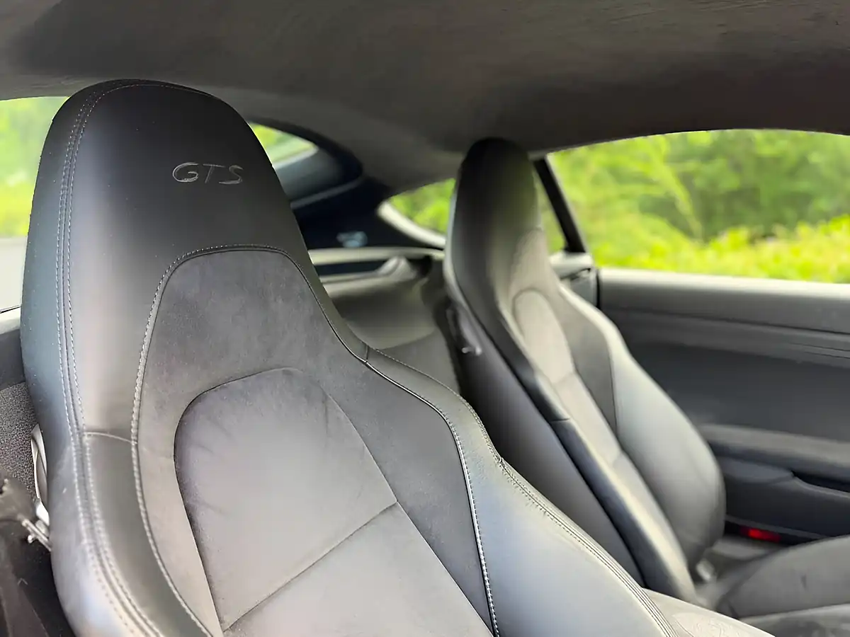 Used 2018 Porsche 718 Cayman Gts Blue - Interior and Exterior details 9