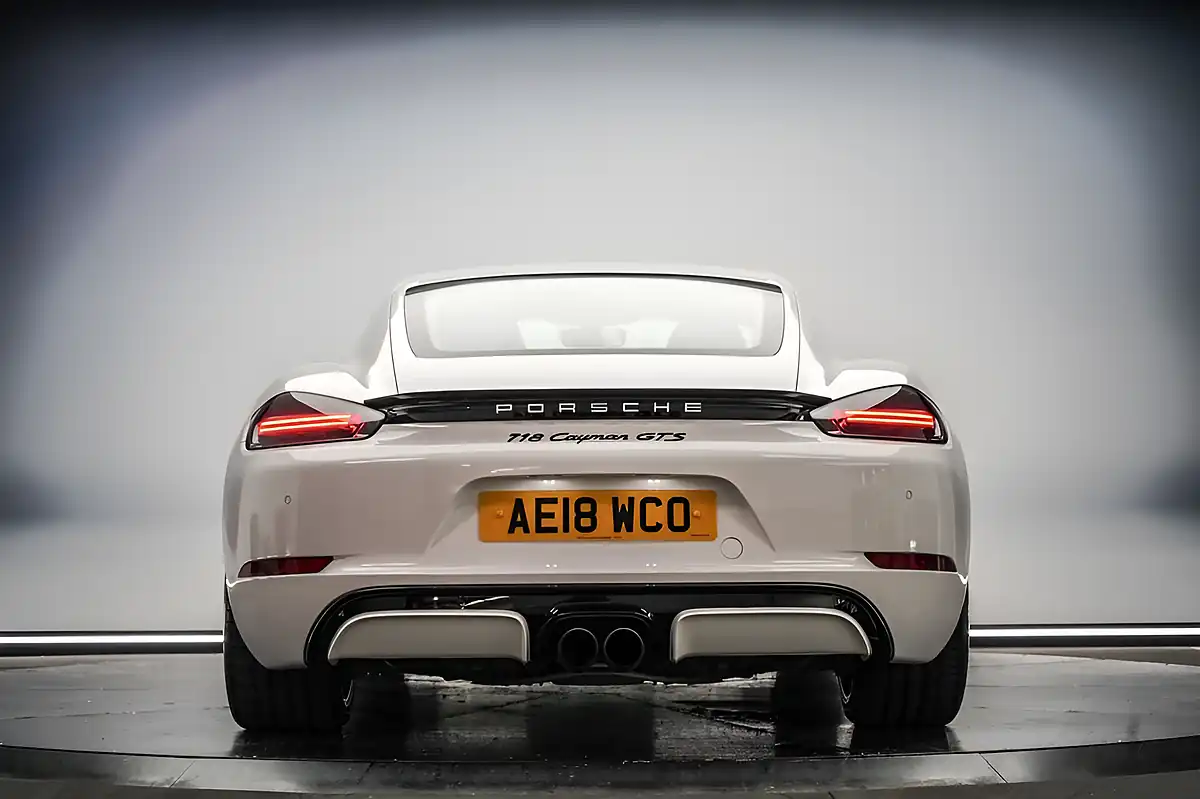 Used 2018 Porsche 718 Cayman Gts White - Interior and Exterior details 10