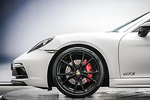 Used 2018 Porsche 718 Cayman Gts White - Interior and Exterior details 11