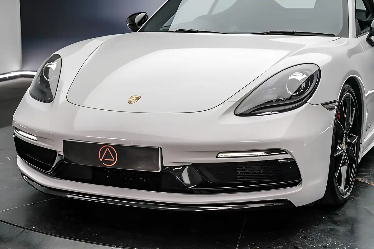 Used 2018 Porsche 718 Cayman Gts White - Interior and Exterior details 12