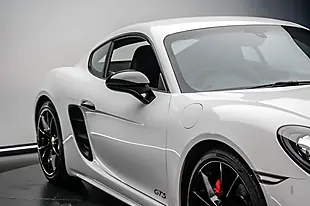 Used 2018 Porsche 718 Cayman Gts White - Interior and Exterior details 13