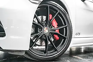 Used 2018 Porsche 718 Cayman Gts White - Interior and Exterior details 2