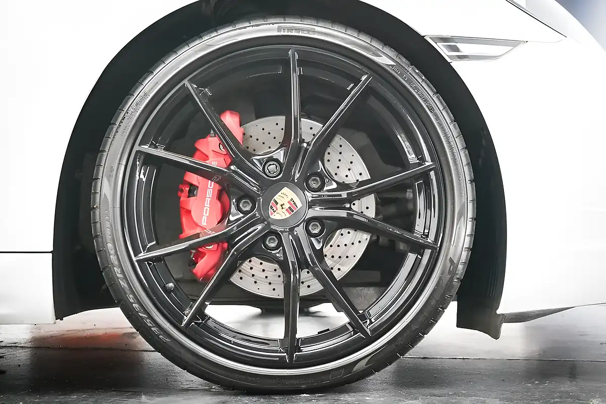 Used 2018 Porsche 718 Cayman Gts White - Interior and Exterior details 20