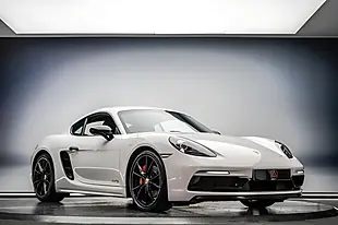 Used 2018 Porsche 718 Cayman Gts White - Interior and Exterior details 5