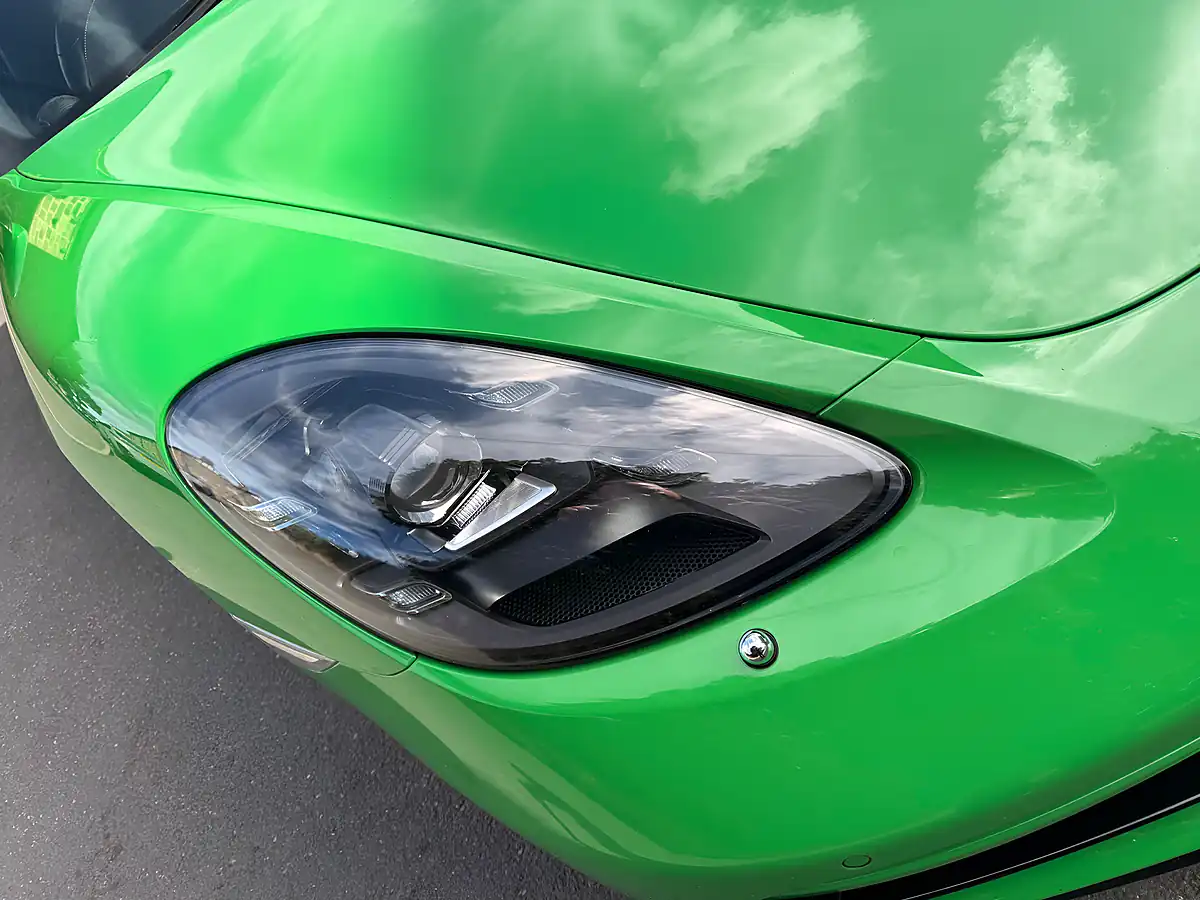 Used 2018 Porsche 718 Cayman S Viper Green - Interior and Exterior details 13