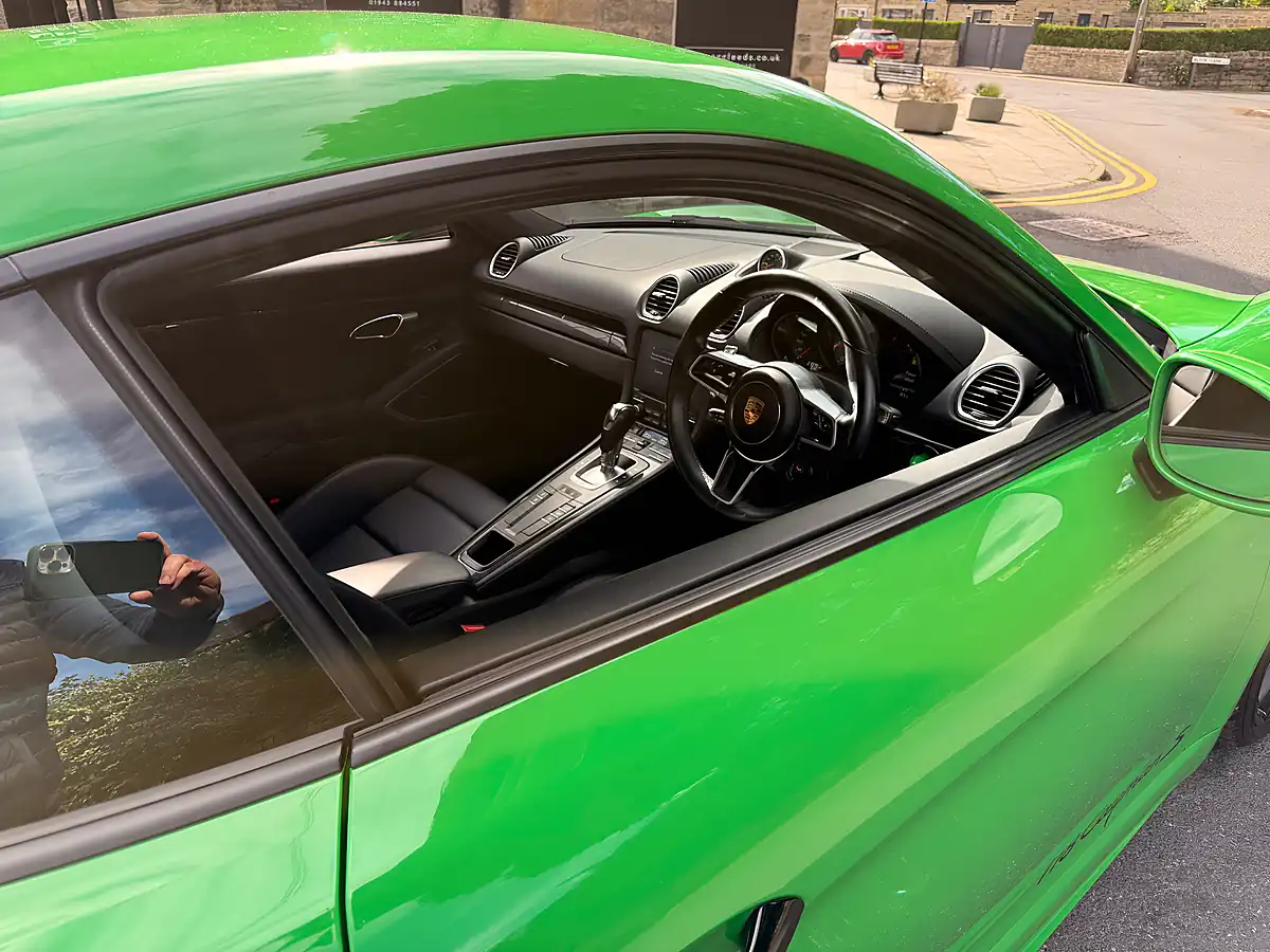 Used 2018 Porsche 718 Cayman S Viper Green - Interior and Exterior details 14
