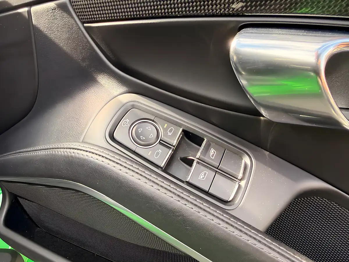 Used 2018 Porsche 718 Cayman S Viper Green - Interior and Exterior details 15