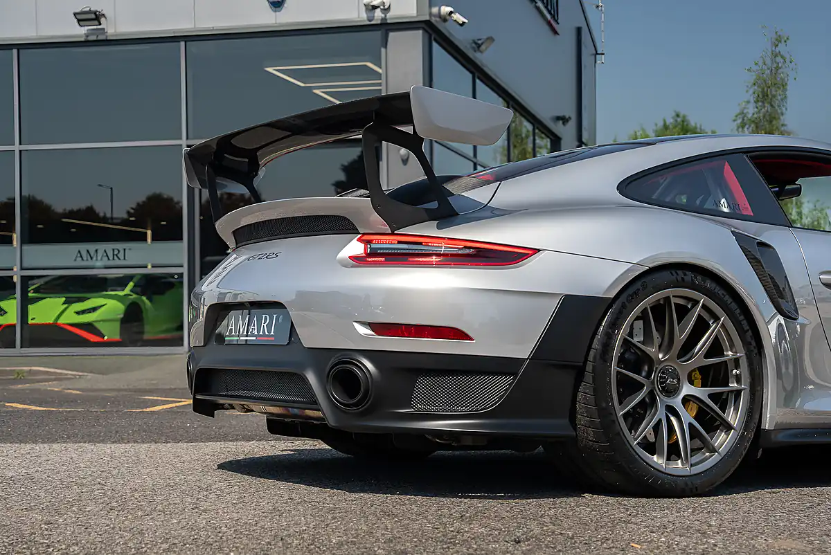 Used 2018 Porsche 911 (991) Weissach GT Silver Metallic - Interior and Exterior details 18