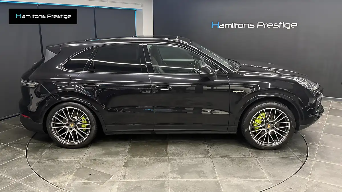 Used 2018 Porsche Cayenne Deep Perl Black - Interior and Exterior details 7
