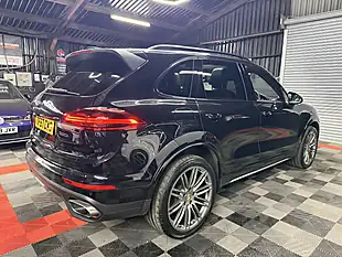 Used 2018 Porsche Cayenne Platinum Edition Black - Interior and Exterior details 14