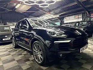 Used 2018 Porsche Cayenne Platinum Edition Black - Interior and Exterior details 4