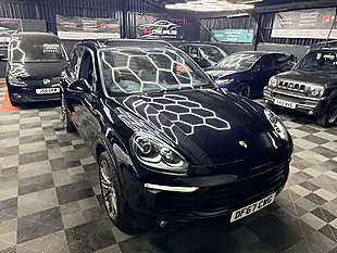 Used 2018 Porsche Cayenne Platinum Edition Black - Interior and Exterior details 5