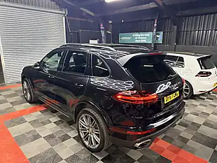 Used 2018 Porsche Cayenne Platinum Edition Black - Interior and Exterior details 9