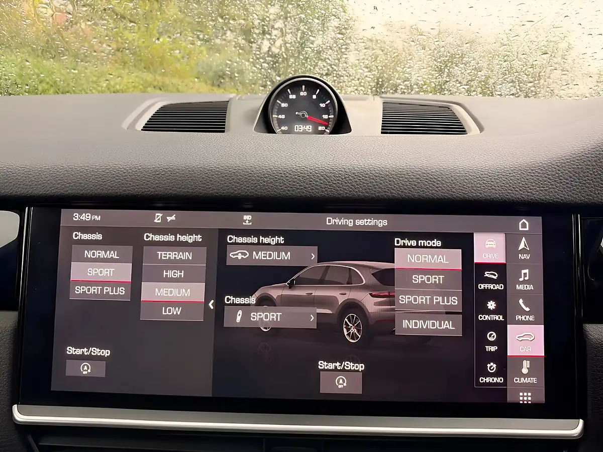 Used 2018 Porsche Cayenne S Black - Interior and Exterior details 13