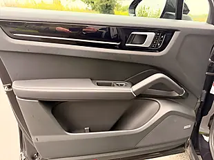 Used 2018 Porsche Cayenne S Black - Interior and Exterior details 19