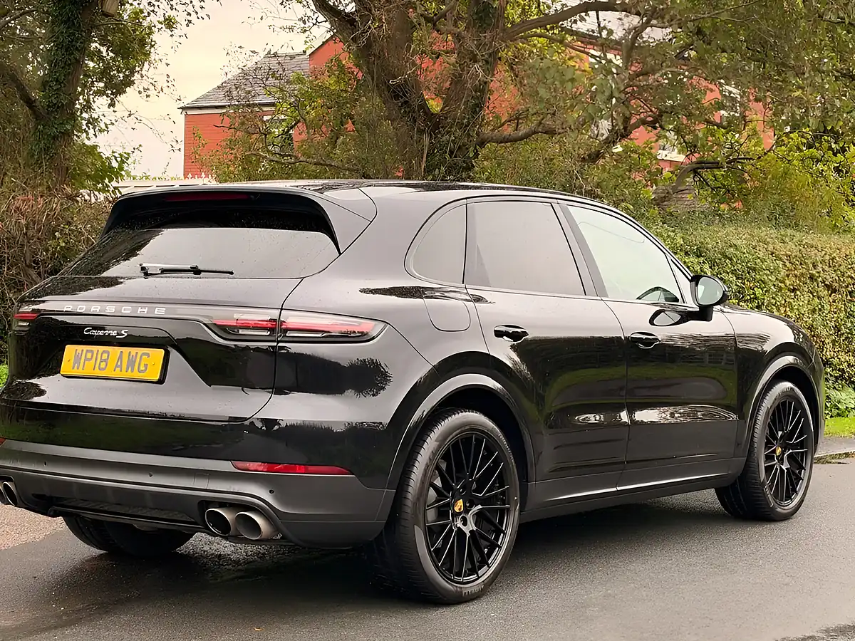 Used 2018 Porsche Cayenne S Black - Interior and Exterior details 8