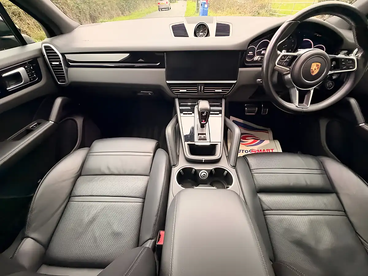 Used 2018 Porsche Cayenne S Black - Interior and Exterior details 9