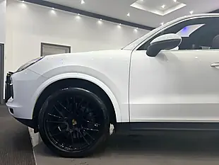 Used 2018 Porsche Cayenne S White - Interior and Exterior details 16