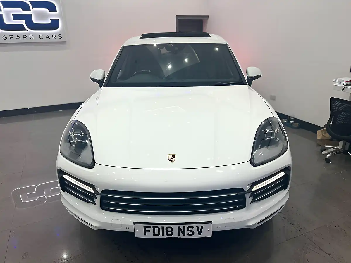 Used 2018 Porsche Cayenne S White - Interior and Exterior details 5