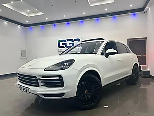 Used 2018 Porsche Cayenne S White - Interior and Exterior details 6