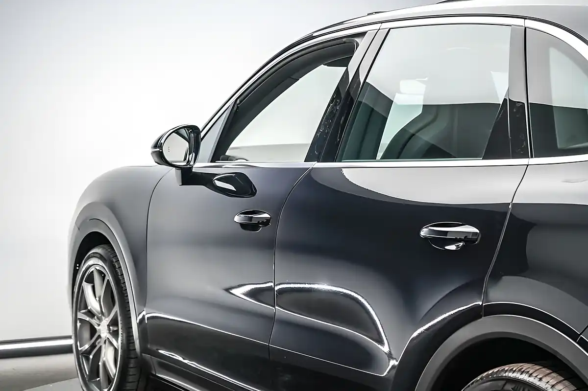 Used 2018 Porsche Cayenne Tiptronic S Moonlight Blue - Interior and Exterior details 12