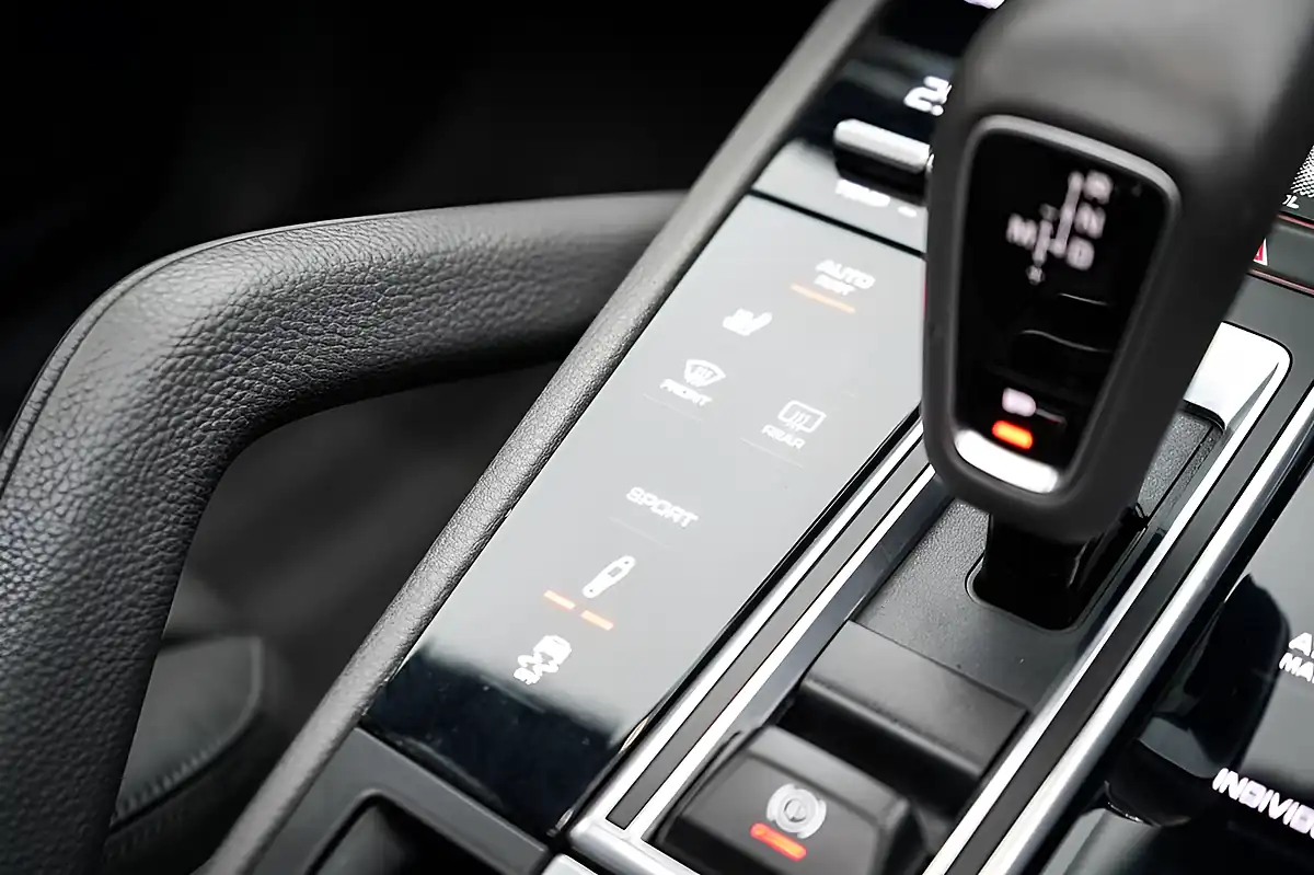Used 2018 Porsche Cayenne Tiptronic S Moonlight Blue - Interior and Exterior details 18