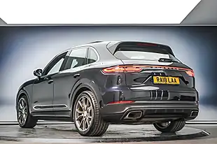Used 2018 Porsche Cayenne Tiptronic S Moonlight Blue - Interior and Exterior details 6