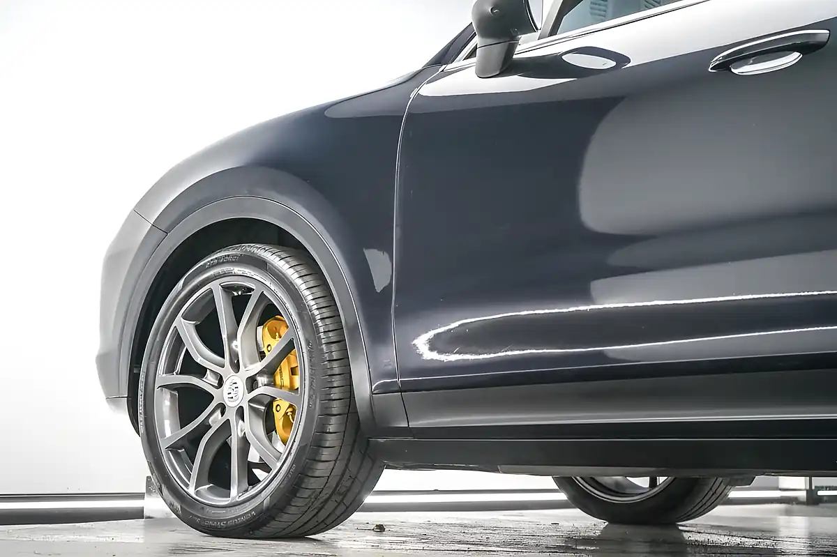 Used 2018 Porsche Cayenne Tiptronic S Moonlight Blue - Interior and Exterior details 7