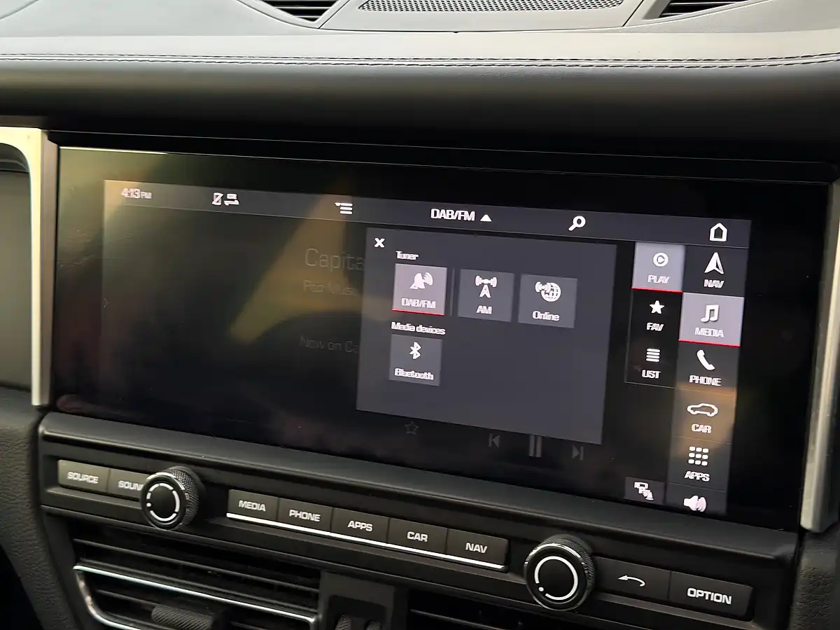Used 2018 Porsche Macan Black - Interior and Exterior details 17